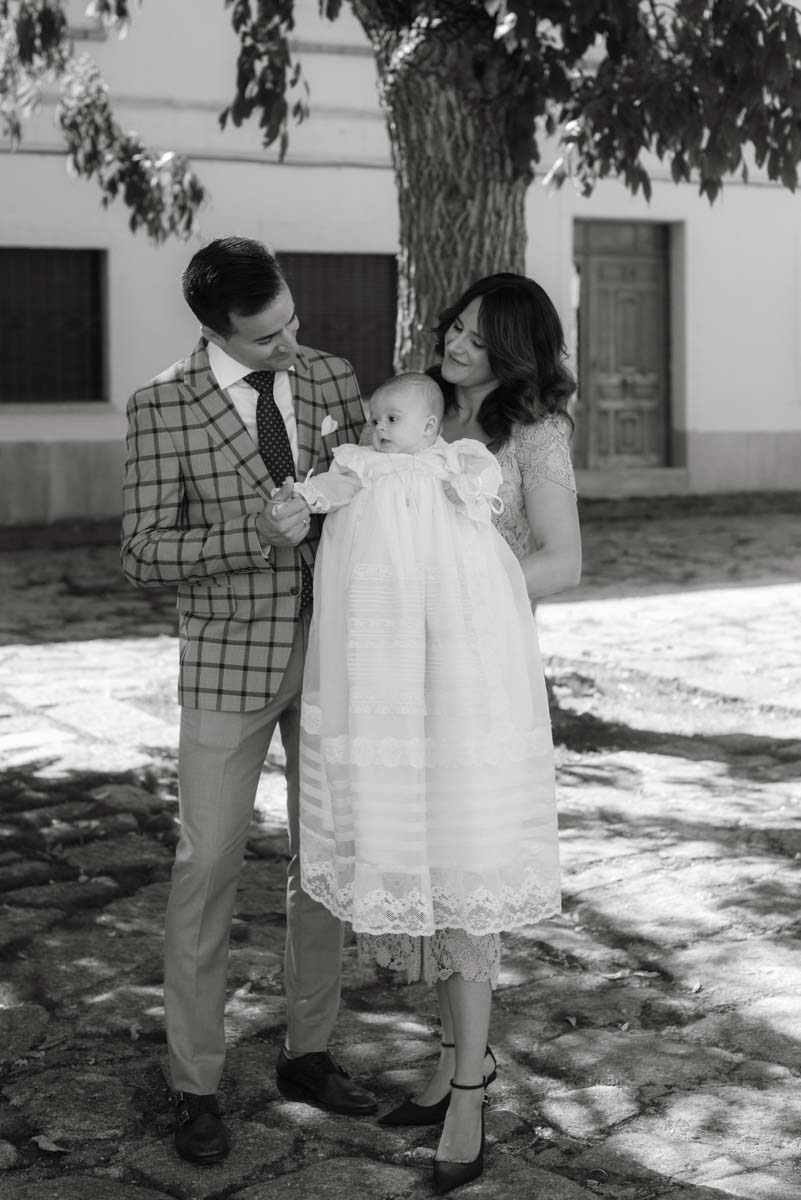 saskia fotografía, fotografo en salamanca, fotografia de familia, sesion de fotos de bautizo en salamanca, foto familia