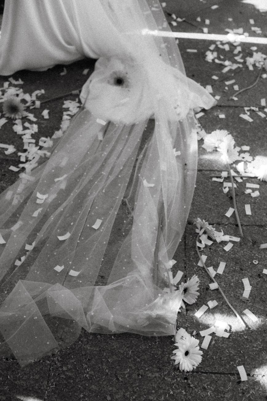 saskia fotografía, fotografo en salamanca, fotografo de bodas en salamanca, detalles del vestido de la novia